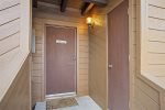Mammoth Lakes Vacation Rental Wildflower 61 - Upgraded Bathroom with Separate Vanity from Shower Area